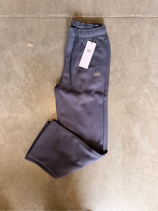 ALO Yoga Pants - ALO Yoga Navy Sweats